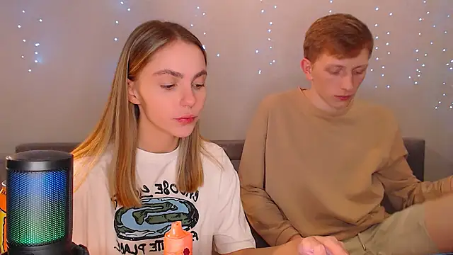 juliaanddima online show from 03/20/25, 09:24
