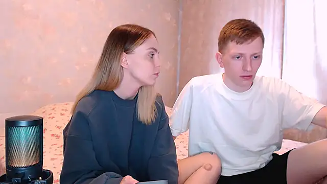 juliaanddima online show from 05/05/26, 07:11