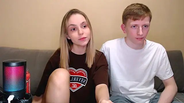 juliaanddima online show from 04/04/26, 10:38