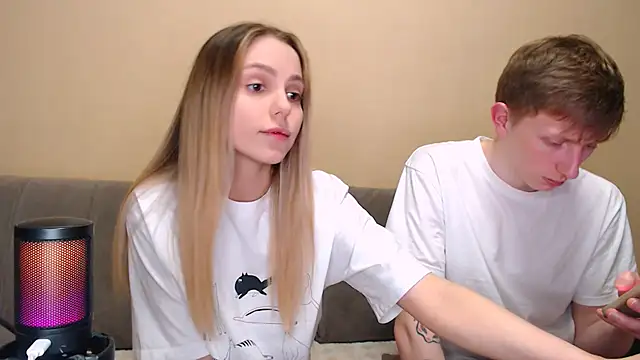 juliaanddima online show from 02/28/26, 10:53