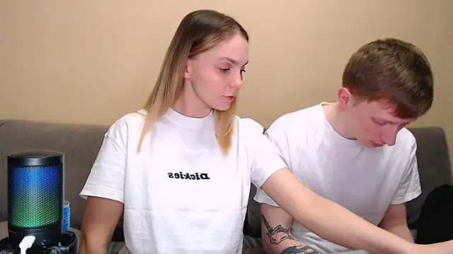 juliaanddima online show from 04/14/26, 10:26