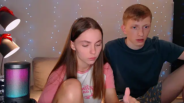 juliaanddima online show from 02/16/25, 09:27