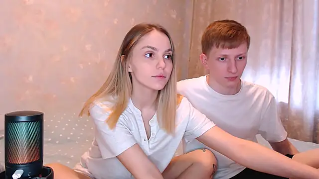 juliaanddima online show from 04/07/26, 09:22