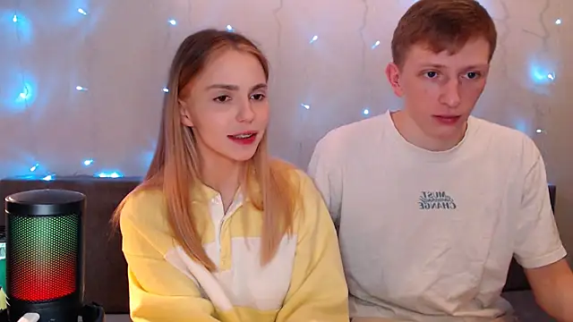 juliaanddima online show from 10/01/25, 09:29