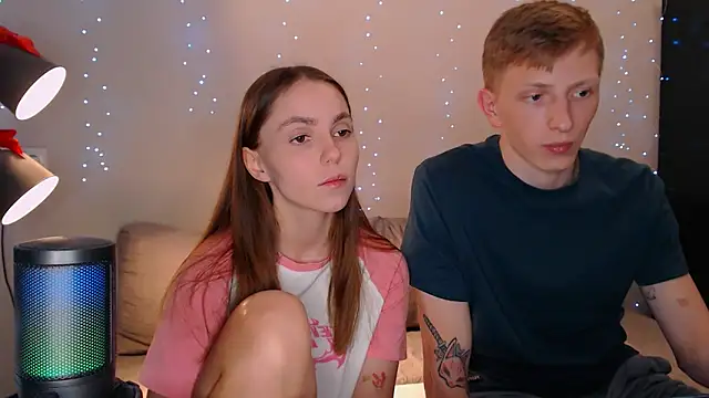 juliaanddima online show from 02/21/25, 09:22