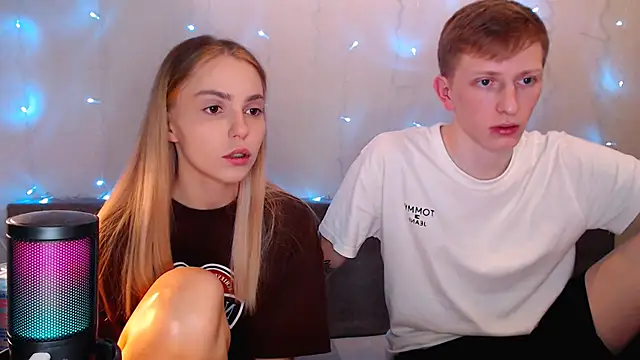 juliaanddima online show from 10/02/25, 10:46