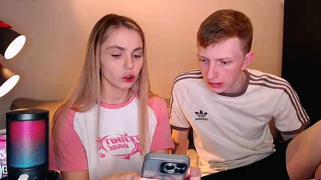 juliaanddima online show from 11/07/25, 09:52