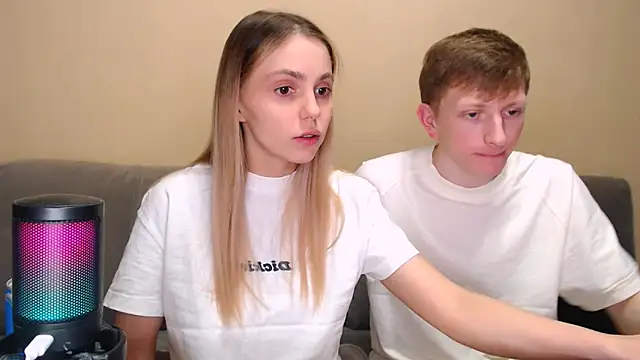 juliaanddima online show from 02/16/26, 10:18