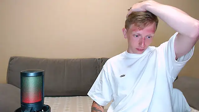 juliaanddima online show from 07/11/26, 10:21