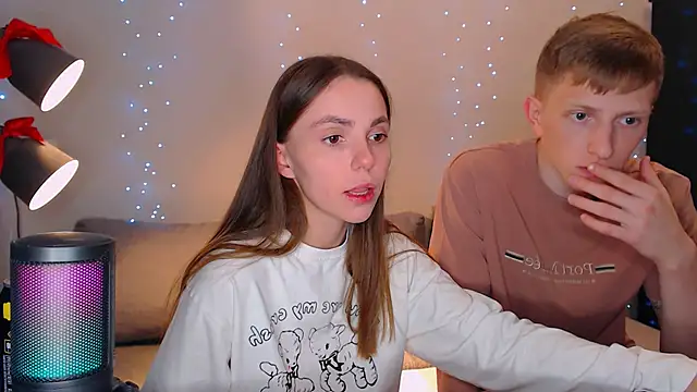 juliaanddima online show from 02/14/25, 01:02