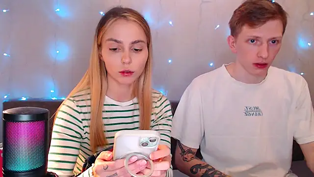 juliaanddima online show from 10/11/25, 09:27