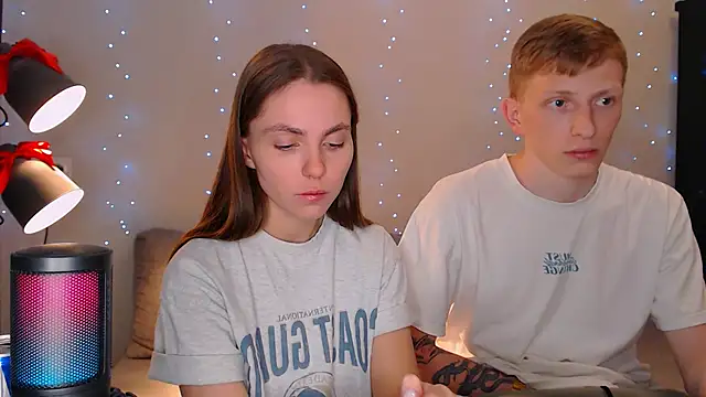 juliaanddima online show from 02/19/25, 12:35