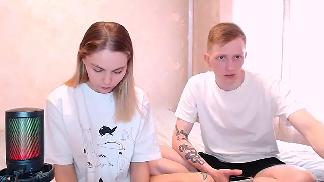 juliaanddima online show from 06/08/26, 07:20