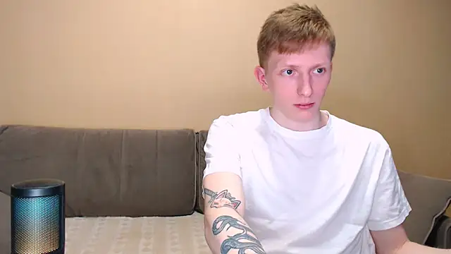 juliaanddima online show from 03/30/26, 07:21