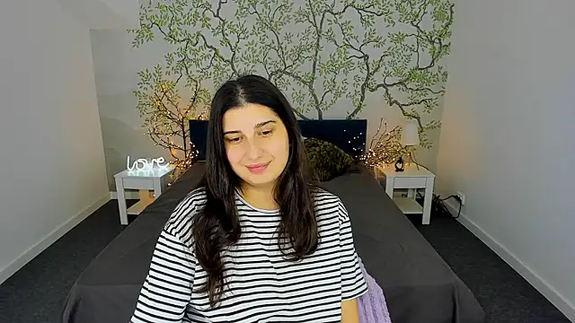 Linda EX online show from 01/27/25, 11:22