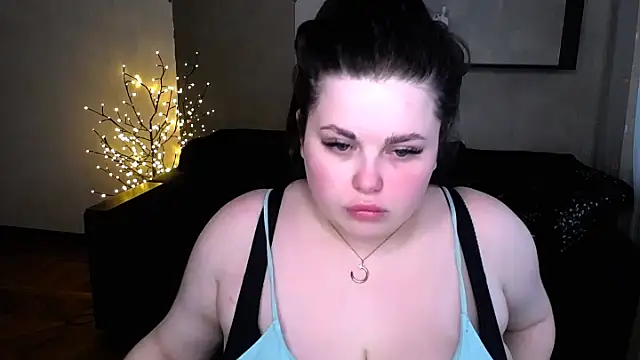 Emily Mo online show from 03/22/25, 10:49