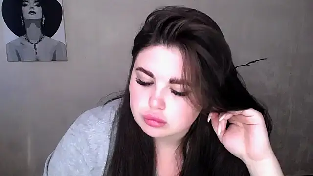 Emily Mo online show from 09/15/25, 05:30