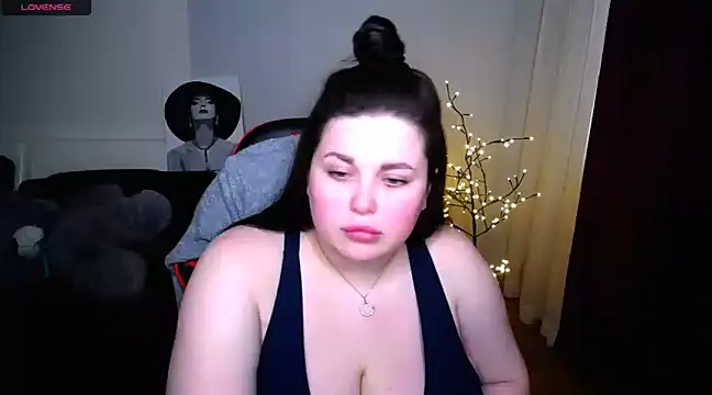 Emily Mo online show from 03/04/25, 09:40