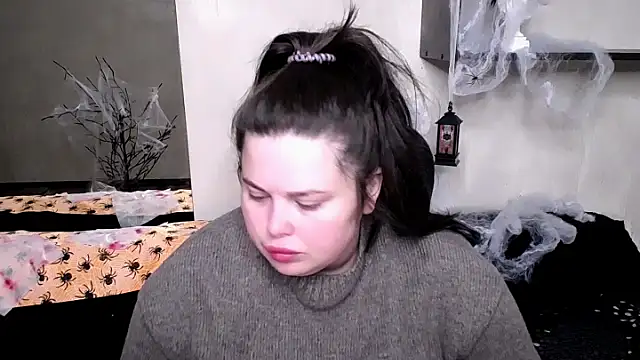 Emily Mo online show from 10/29/25, 06:56