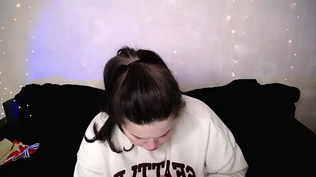 Emily Mo online show from 03/01/26, 06:46