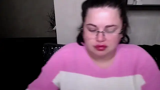 Emily Mo online show from 10/11/25, 06:03