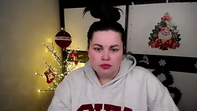 Emily Mo online show from 12/02/25, 06:48