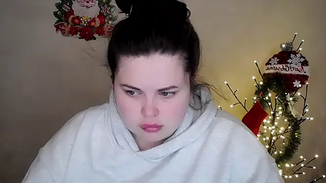 Emily Mo online show from 12/17/25, 06:51