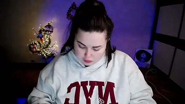 Emily Mo online show from 01/14/26, 06:50