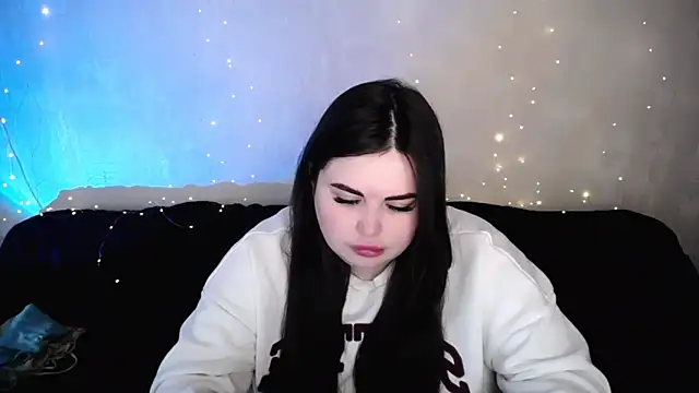 Emily Mo online show from 03/03/26, 07:15