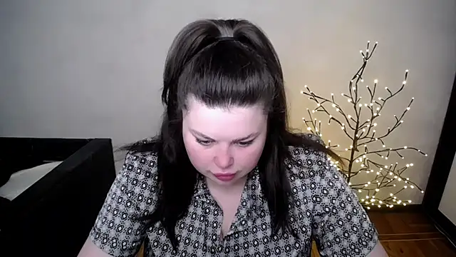 Emily Mo online show from 05/13/26, 05:47