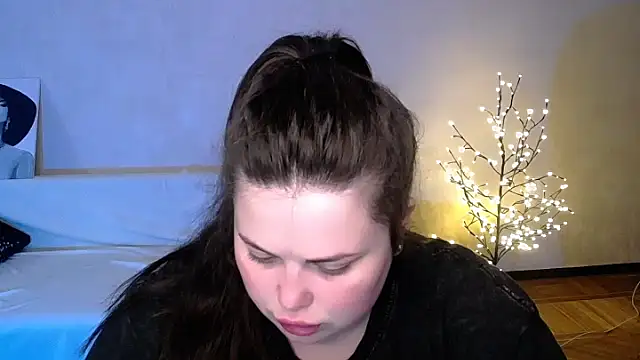 Emily Mo online show from 06/04/26, 05:45
