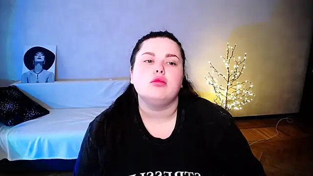 Emily Mo online show from 06/03/26, 05:41
