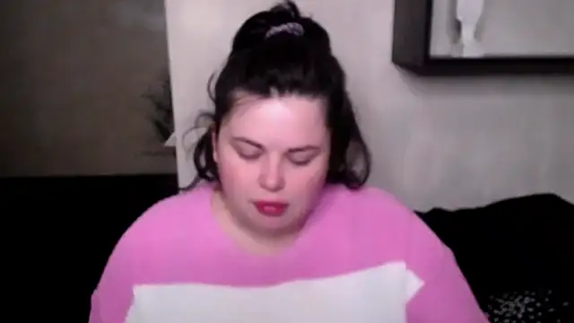 Emily Mo online show from 10/12/25, 05:20