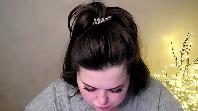 Emily Mo online show from 11/21/25, 06:34