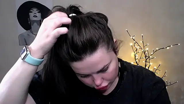 Emily Mo online show from 09/09/25, 05:39