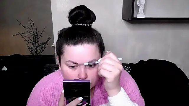 Emily Mo online show from 11/06/25, 06:39