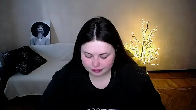 Emily Mo online show from 05/22/26, 05:38