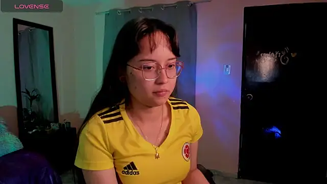 shantalc3rezo online show from 02/11/26, 07:47