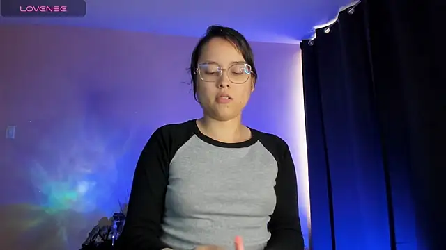 shantalc3rezo online show from 11/07/25, 08:24