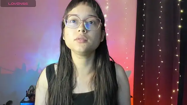 Snapshot of shantalc3rezo chatting on 09/17/25, 05:59 shantalc3rezo online show from 09/17/25, 05:59