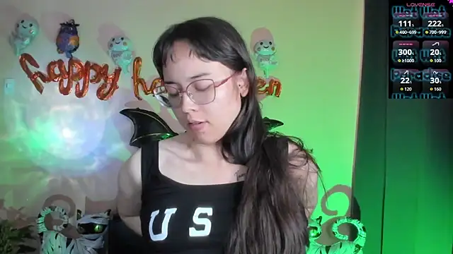 shantalc3rezo online show from 10/23/25, 09:57