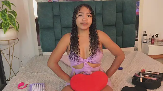 Anais aradia online show from 05/21/26, 07:06