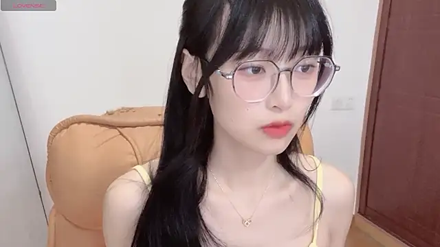 Snapshot of 4uoki chatting on 10/12/25, 01:45 4uoki online show from 10/12/25, 01:45