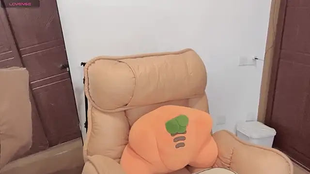 Snapshot of 4uoki chatting on 09/14/25, 01:22 4uoki online show from 09/14/25, 01:22