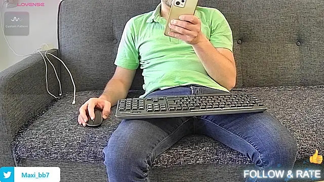 Snapshot of ydk__7 chatting on 06/14/26, 01:34 ydk 7 online show from 06/14/26, 01:34