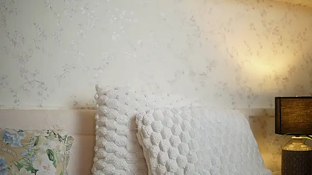 AmyKaiya online show from 04/06/26, 08:32