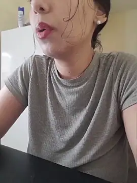 DianiQueenn online show from 04/16/26, 01:34