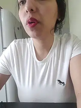 DianiQueenn online show from 04/10/26, 04:19