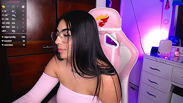 eva six online show from 03/12/25, 03:57