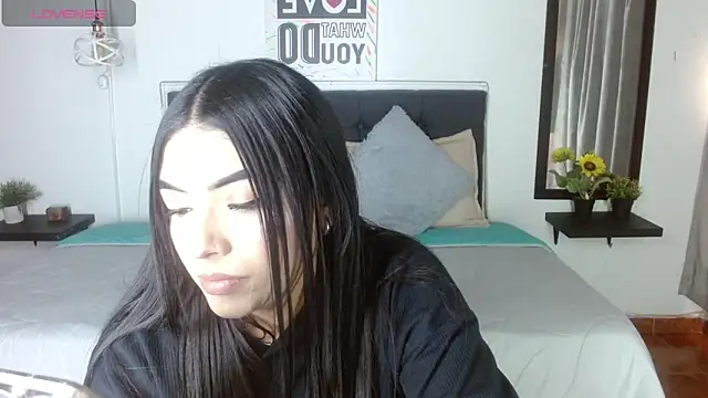 eva six online show from 10/09/25, 06:08